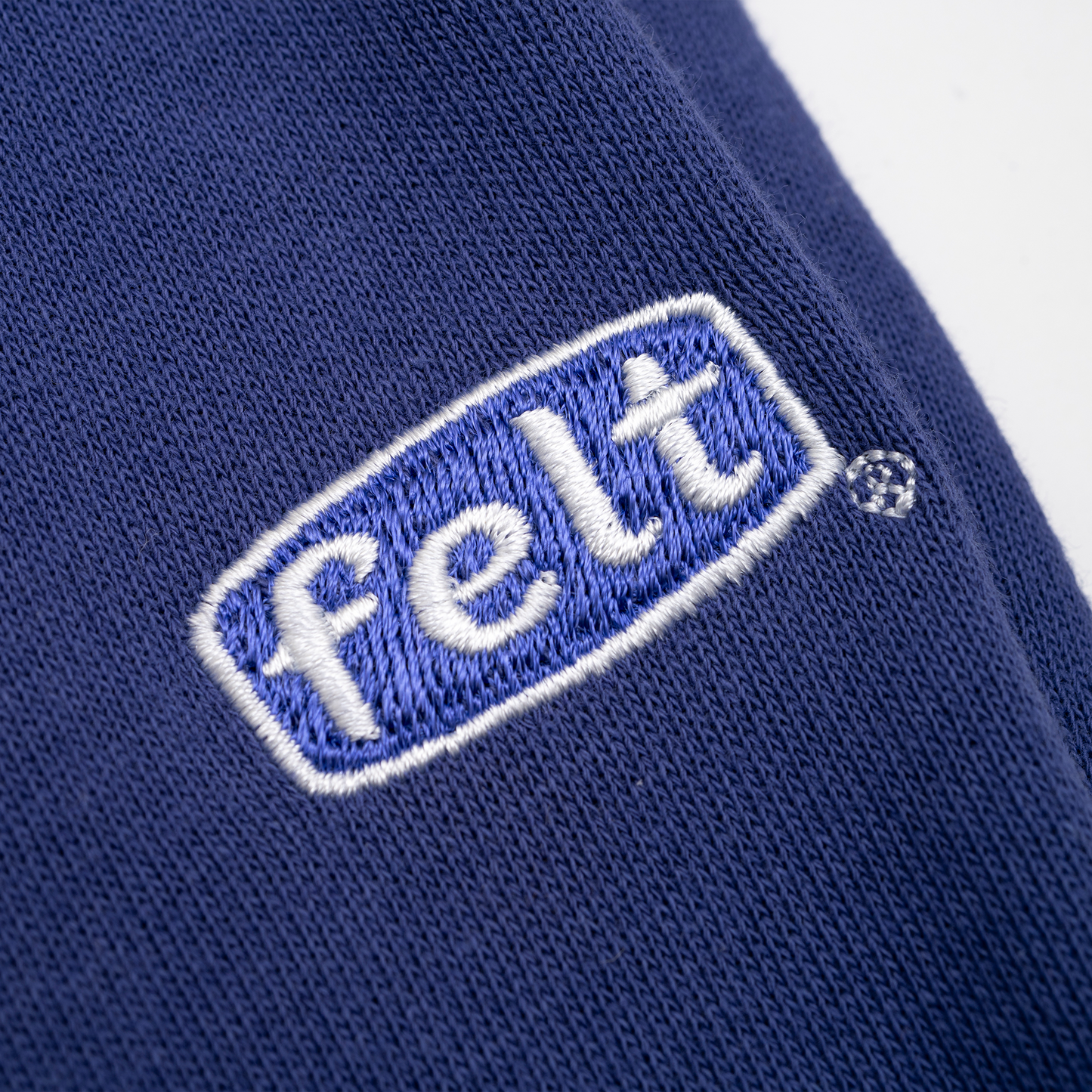 CONTRAST STITCHED SWEATPANT